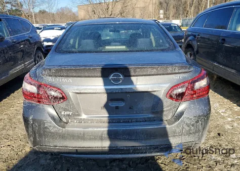 2017 Nissan Altima 2.5 z USA, uszkodzony, nr VIN 1N4AL3AP5HC138044